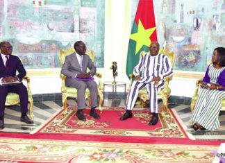 Orange Afrique et Moyen Orient: Le DG Alioune Ndiaye chez le président du Faso