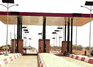 Poste de péage moderne de Tenkodogo : « On est passé au double des recettes journalières », le régisseur Abdoul Kader Zong-Naba