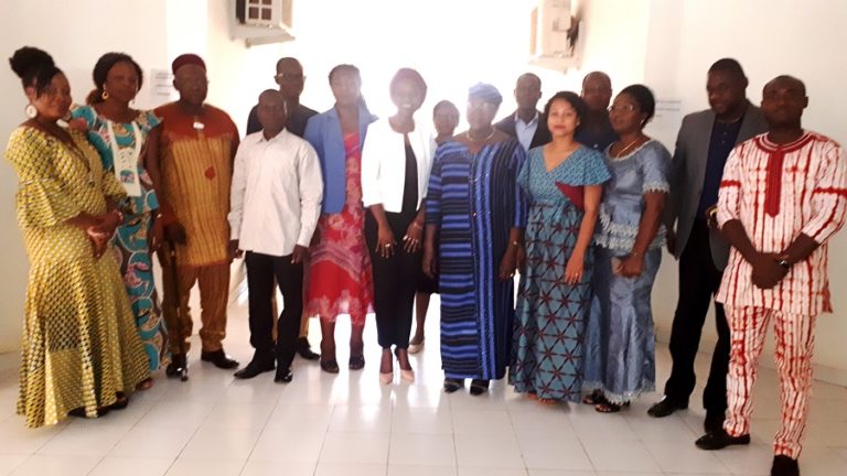 CIL : Une visite de la représentante Facebook Afrique de l’Ouest pour limiter les dérives