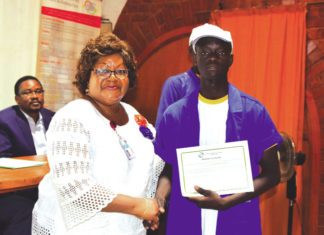 Projet «emplois jeunes» : La Banque mondiale vient à l’information