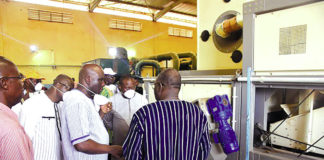 Le ministre de l’Agriculture à Bobo-Dioulasso : Salif Ouédraogo visite NAFASO et le CAP de Matourkou