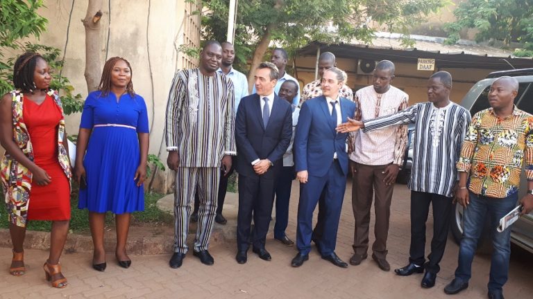 L&rsquo;ambassadeur français aux Editions Sidwaya