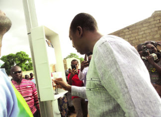 Electrification rurale: 21 localités sortent de l’obscurité