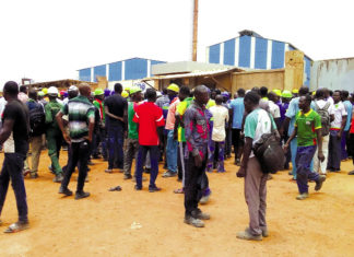Fonderie CIM METAL SA : Des leaders «licenciés», des ouvriers protestent