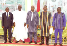 G5 Sahel: les parlementaires au palais de Kosyam