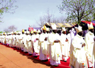 Eglise-Famille de Dieu en Afrique de l’Ouest : Les prêtres prêchent la tolérance