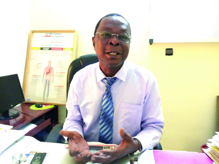 Dr Georges Ouédraogo, pneumologue tabacologue : «Le tabac n’a que des méfaits»