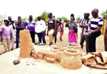 Métallurgie ancienne du fer de Tiwèga : des experts de l’UNESCO visitent le site