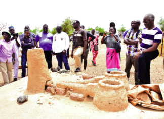 Métallurgie ancienne du fer de Tiwèga : des experts de l’UNESCO visitent le site