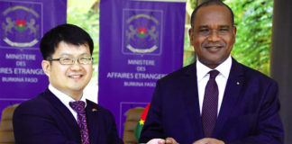 Coopération bilatérale : Dix véhicules pour consolider l’axe Pékin-Ouagadougou