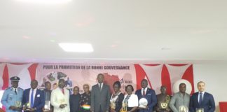 Pr Stanislas OUARO consacré meilleur ministre en charge de l’Alphabétisation par « Afrique vérité »