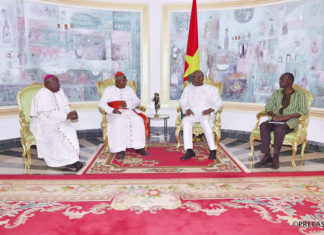 Conférence épiscopale Burkina-Niger : Le nouveau bureau présenté au président du Faso