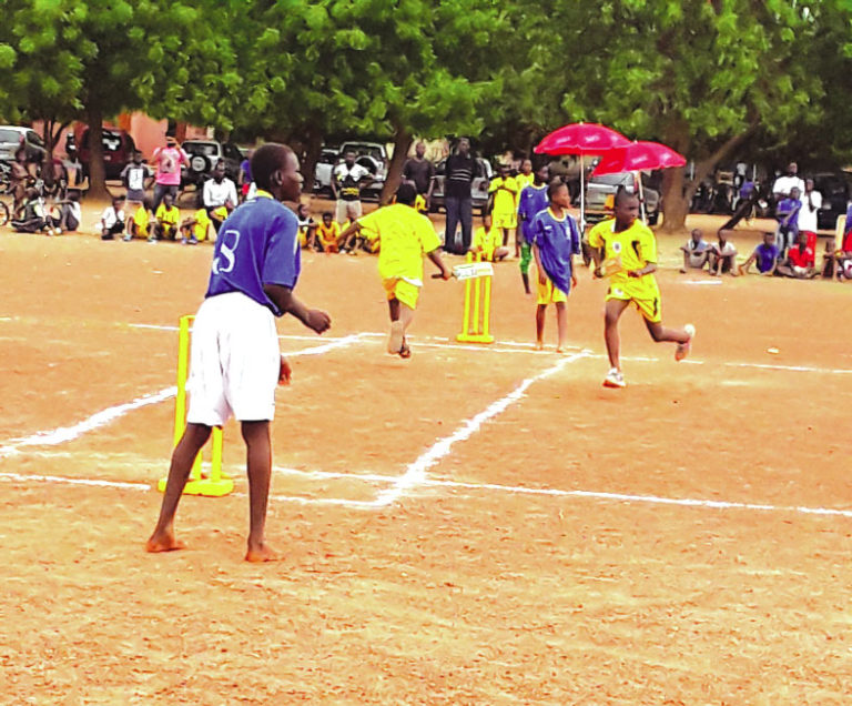 Cricket : premier championnat  des écoles primaires