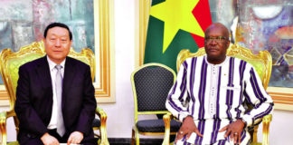 Coopération énergétique : les avantages d’un réseau mondial présentés au président du Faso