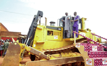 Ouagadougou: le bitumage de la voirie de desserte lancé