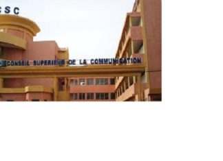 Deuil national: le CSC invite les media à adapter leur grille