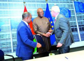 Journées européennes : Roch Kaboré veut relire la loi sur le quota genre