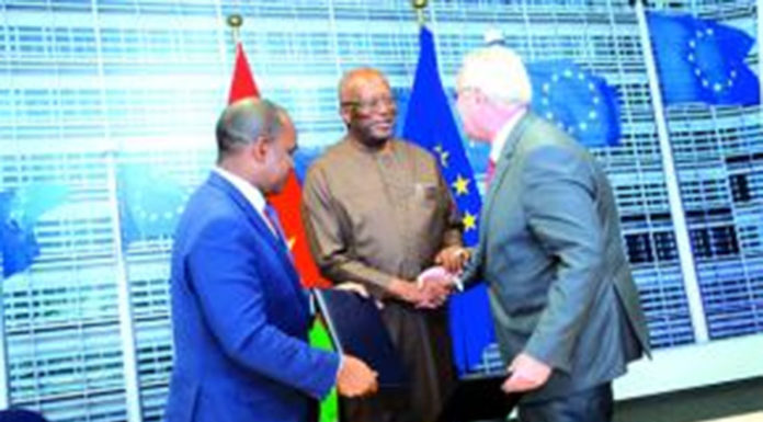 Journées européennes : Roch Kaboré veut relire la loi sur le quota genre