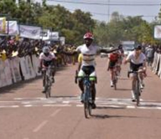 IXe Etape tour du Faso 2017 : Abou Sanogo en tête à l’arrivée