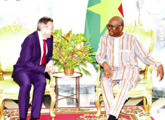 Crise humanitaire au Burkina Faso : la Croix-Rouge veut renforcer ses interventions