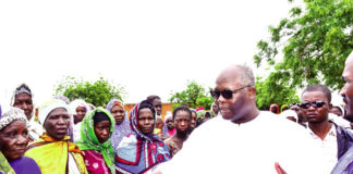 Soutien aux déplacés : le ministre Siméon Sawadogo offre 15 tonnes de vivres