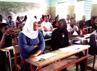 28 220 candidats se disputent les postes à pourvoir