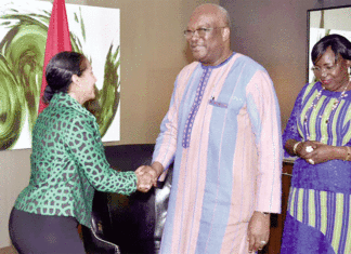 Accès aux soins de santé au Burkina : 45 millions de dollars pour la planification familiale