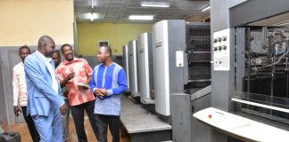 Visite du ministre du Commerce, de l’Industrie et de l’Artisanat aux Editions Sidwaya