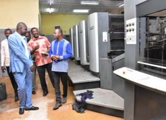 Visite du ministre du Commerce, de l’Industrie et de l’Artisanat aux Editions Sidwaya