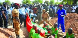 Attaque d’Intangom : Les trois policiers reposent au cimetière de Gounghin