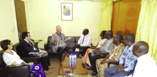 Visite de l’ambassadeur des USA à Koudougou : L’au revoir de Andrew Young à ses amis