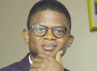 Offrande Lyrique / Le tribalisme ou la mort : quel facteur d’unité pour la cité ?