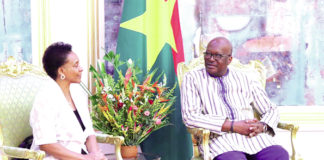 Coopération Burkina-Cuba : Ana Maria Chongo fait ses adieux au Président du Faso