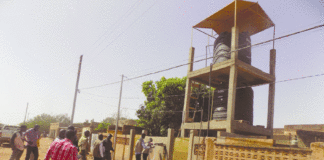 Production d’eau préemballée: quatre unités suspendues dans le Centre-Est