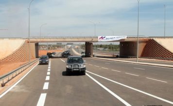 Infrastructures routières et ferroviaires : Bâtir contre vents et marées