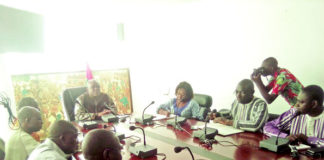 Statut dérogatoire des médias publics : le ministre Dandjinou rassure le SYNATIC