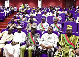 Assemblée nationale: les députés aux trousses des téléphonies mobiles et agences immobilières