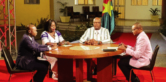 Sécurité au Sahel: «Nous devons clarifier la coopération avec Barkhane», Roch Kaboré