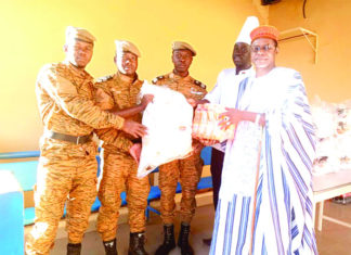 Fête de fin d’année : le Larlé Naaba communie avec les FDS