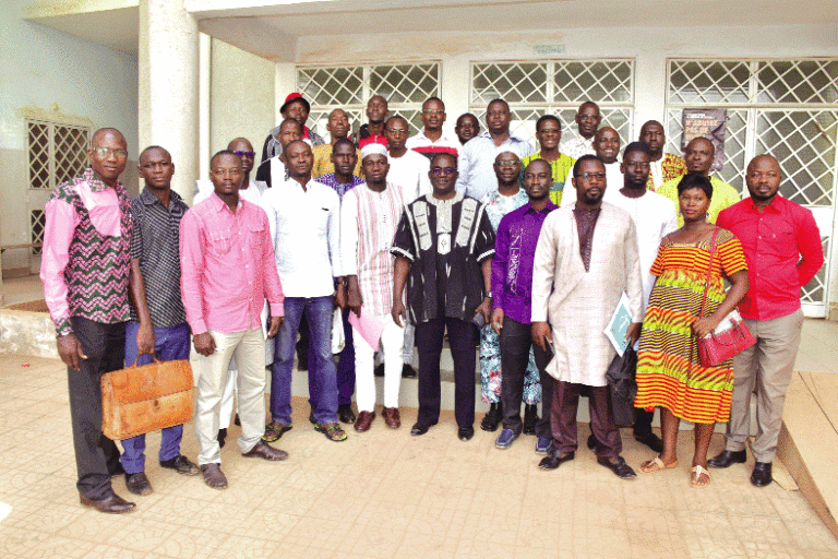 Les syndicats des Finances offrent 150 millions F CFA