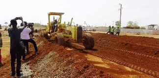 Réhabilitation du tronçon Sakoinsé-Koudougou : Les bulldozers en action