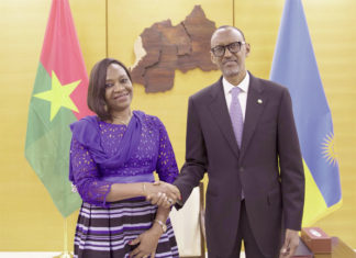 Coopération Burkina-Rwanda : Madina Ganou/Diaby Kassamba présente ses Lettres de créance à Paul Kagamé
