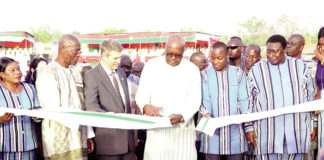 Transformation du coton bio : une usine d’égrenage inaugurée à Koudougou