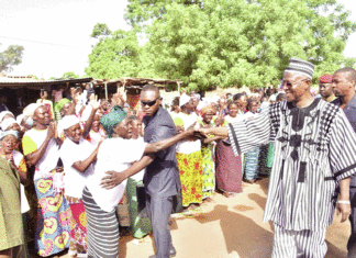 Région du Sud-Ouest : Les promesses du Premier ministre aux populations