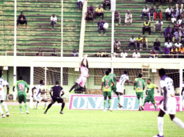Championnat national de foot D1 Salitas caracole en tête