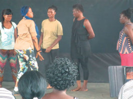 Conditions de vie des filles de ménages: Les femmes de Ziniaré sensibilisées à travers du théâtre
