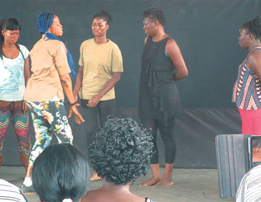 Conditions de vie des filles de ménages: Les femmes de Ziniaré sensibilisées à travers du théâtre