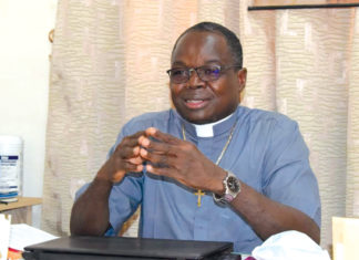 Célébration pascale sous coronavirus : « Il est demandé aux chrétiens de vivre la Pâques en intériorité », abbé Paul Dah