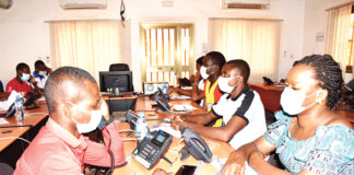 Centre des opérations de réponse aux urgences sanitaires : des journalistes prennent le pouls