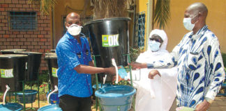 Lutte contre la maladie à coronavirus : la mutuelle de la SONATUR offre des lave-mains et des gels hydro-alcooliques au personnel